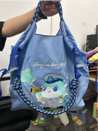 单肩斜挎包